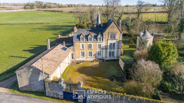 Manoir du XVIIème, ancien relais de chasse d’Henri IV au nord de Poitiers