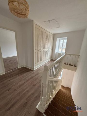 Immeuble avec local commercial et appartement