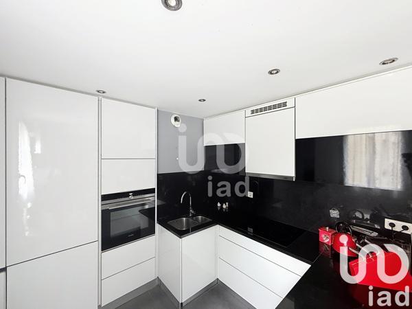 Appartement à vendre 3 pièces 63 m² Mandres-les-Roses