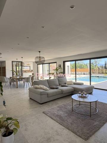 Maison à vendre 7 pièces de 317 m²