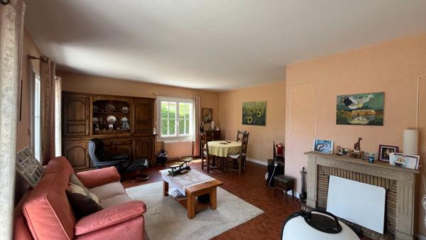VINEUIL - PROCHE COMMERCES