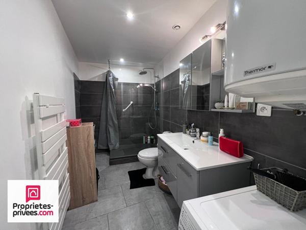 Rians Appartement rdc T2 62 m² loué refait à neuf