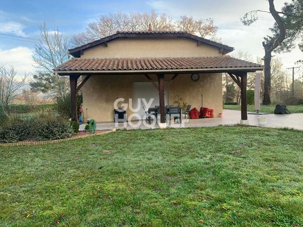 Maison proche de Casteljaloux avec piscine