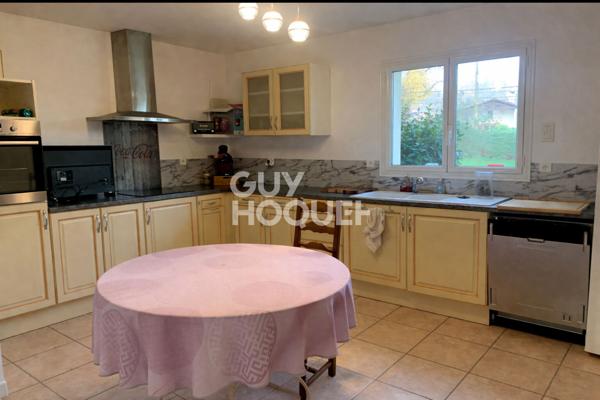 Maison proche de Casteljaloux avec piscine