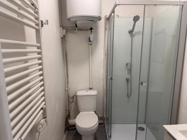 Location                                                      Appartement
                        
                     2 pièces                      25 m2                     à Niort