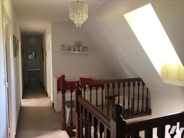 A VENDRE BERRIEN MAGNIFIQUE MAISON DE CARACTERE EN PIERRES AVEC TERRAIN