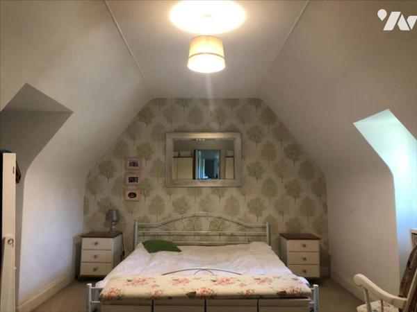 A VENDRE BERRIEN MAGNIFIQUE MAISON DE CARACTERE EN PIERRES AVEC TERRAIN