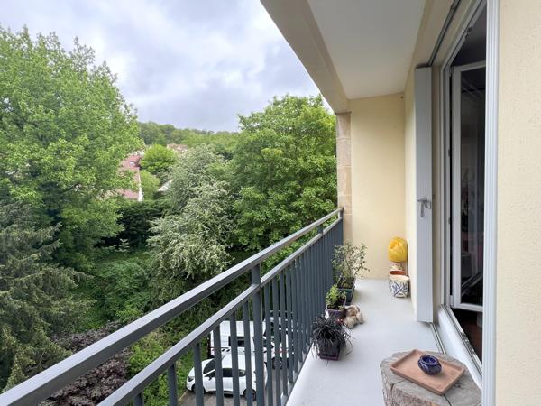 Triel-sur-Seine (78510) Triel/Seine - Appartement de 82m² - 4 pièces - Balcon - Parking - Cave -