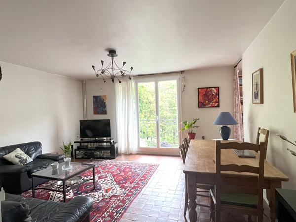 Triel-sur-Seine (78510) Triel/Seine - Appartement de 82m² - 4 pièces - Balcon - Parking - Cave -