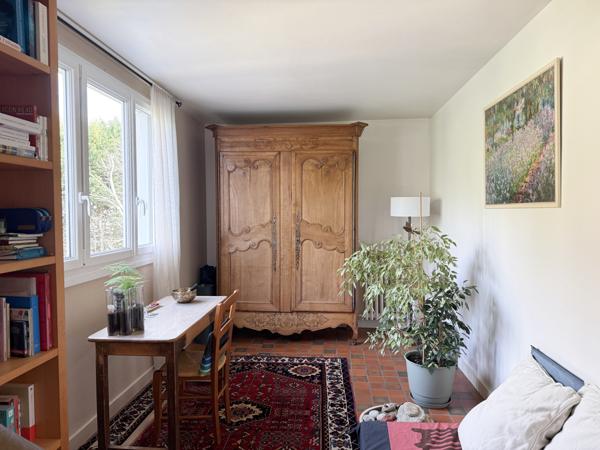 Triel-sur-Seine (78510) Triel/Seine - Appartement de 82m² - 4 pièces - Balcon - Parking - Cave -