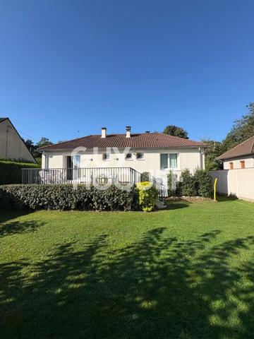 Maison située à Veneux Les SablonS 5 pièce(s) 131 m2 avec 4 chambres dans un quartier calme et à proximité de la gare SNCF