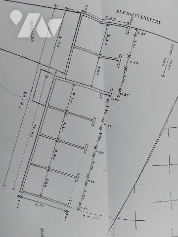 A VENDRE - LOT DE 6 GARAGES LOUES - COSSE LE VIVIEN 