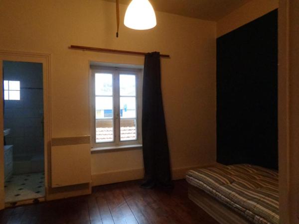 Langeac(43), maison de ville de 60m2 habitables, 2 chambres