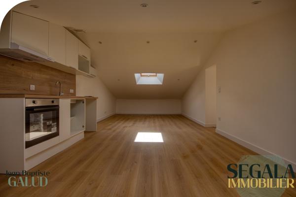 Carmaux (81400) Appartement T2 refait à neuf – dernier étage – jardin privé