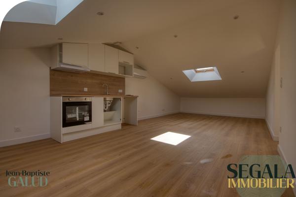 Carmaux (81400) Appartement T2 refait à neuf – dernier étage – jardin privé