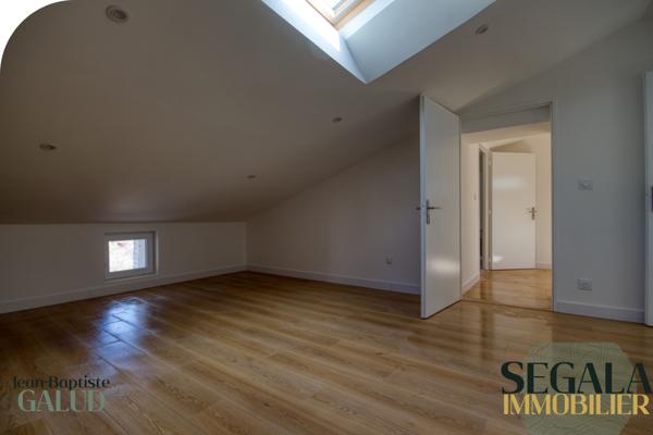 Carmaux (81400) Appartement T2 refait à neuf – dernier étage – jardin privé