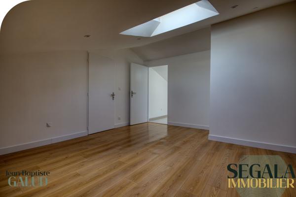 Carmaux (81400) Appartement T2 refait à neuf – dernier étage – jardin privé