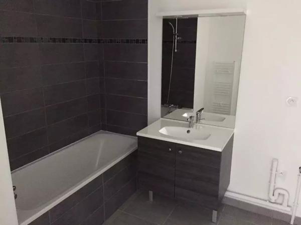 Appartement La Madeleine 3 pièce(s) 69 m2