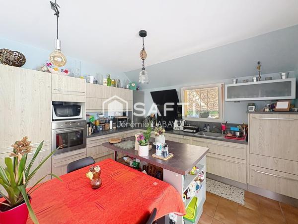 Maison familiale avec piscine à Châteauroux