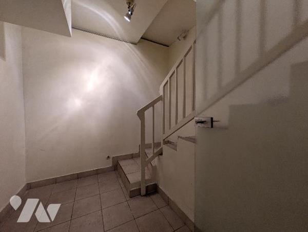 Local commercial à vendre rue Beaubourg dans le quartier Rambuteau