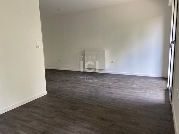 Appartement Nantes 1bis Pièce(s) 28.50 M2 - Balcon + Place De Parking