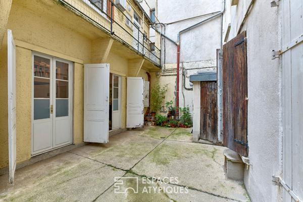 Ensemble de deux lots à réunir et à rénover aux Abbesses