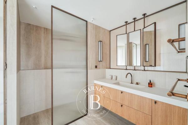 Neuilly-sur-Seine, Appartement 4 Chambres -  211 m² à vendre