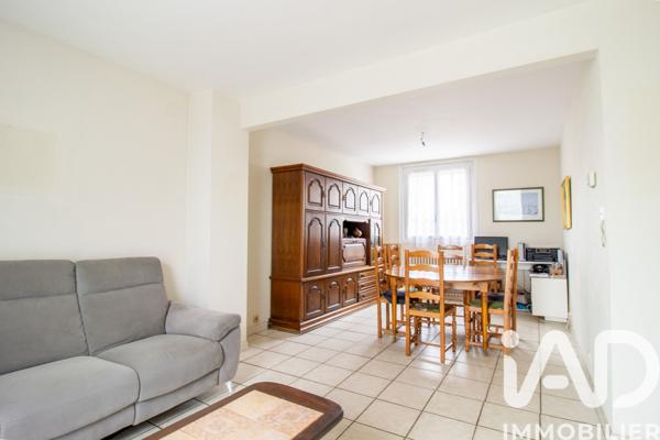 Maison à vendre 4 pièces 82 m² Les Mureaux