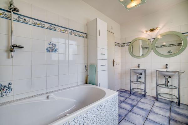 Vente Maison de luxe Culoz-Béon 9 Pièces 330.27 m²