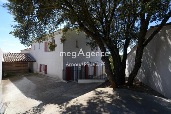 Maison à Arles, 13200 - 9 pièces 217m²