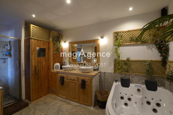 Maison à Arles, 13200 - 9 pièces 217m²