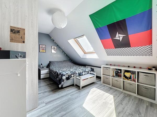 Maison récente 4 chambres avec garage à Teloché