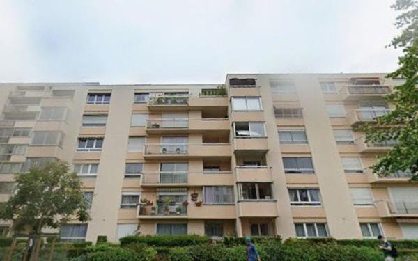 Stationnement à louer    Le Petit-Quevilly