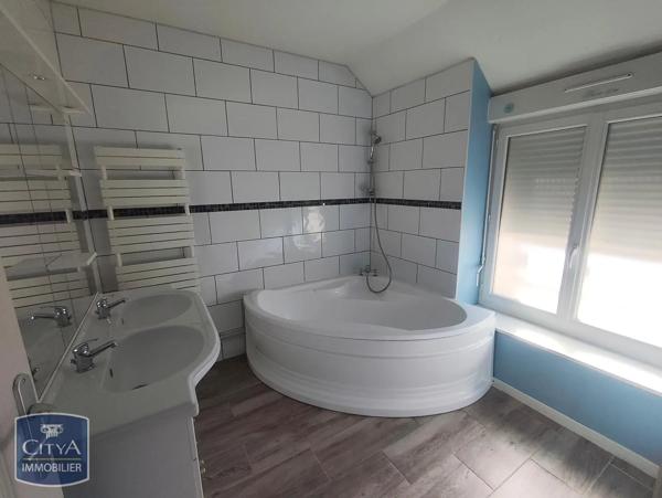 Maison à louer 5 pièces 95.46m² Anzême (23000)