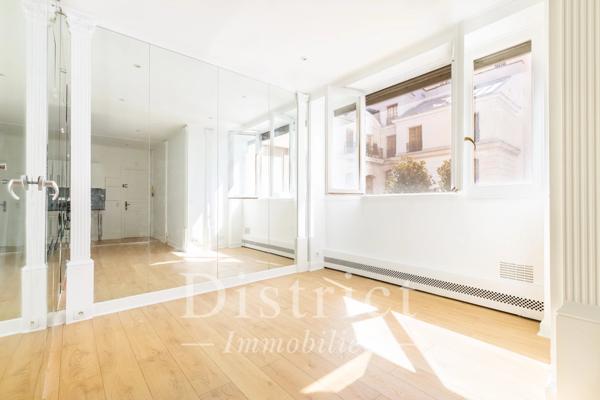 # Appartement – 28m² – Paris 8ème