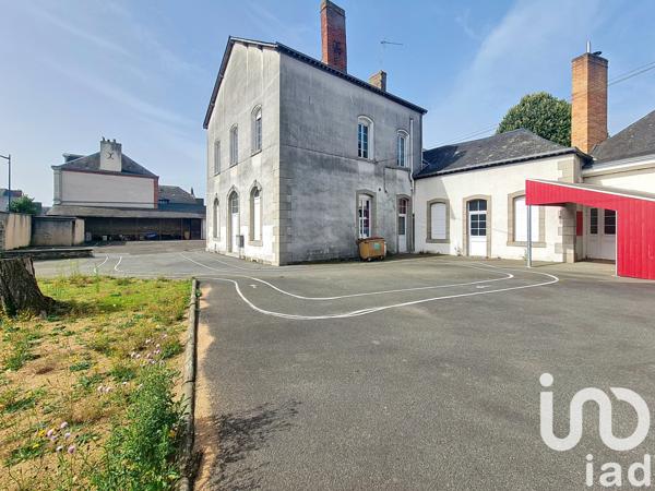 Immeuble à vendre 1 847 m² Mayenne