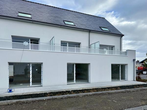 PONT L'ABBE (29)- Les Arcades : 2 pièces avec espace extérieur au cœur du centre-ville.