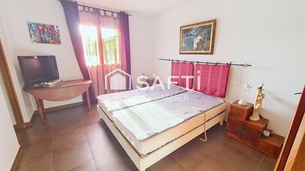 Maison T6 d'environ 194 m² implantée sur 327 m²