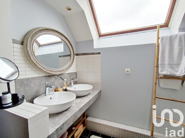 Maison à vendre 7 pièces 201 m² Saint-Clément