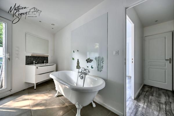 Ensemble immobilier pro/perso à St Genis Laval