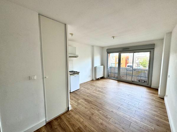 Appartement - Type 1 - 27m2 - St Eloi / Rompsay 149 000 € **  - Référence  JH756E
