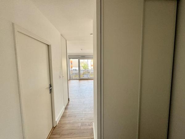 Appartement - Type 1 - 27m2 - St Eloi / Rompsay 149 000 € **  - Référence  JH756E