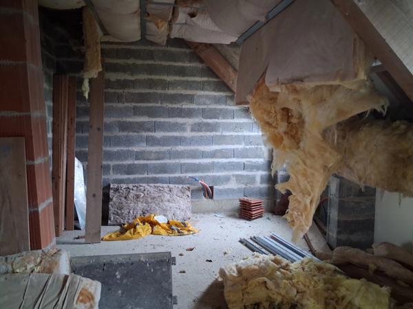 A VENDRE : MAISON hors d’eau hors d’air d’environ 300 m² sur 3 niveaux