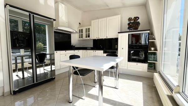 Metz (57000) A VENDRE - QUEULEU 5 PIÈCES 124M2 - ATTIQUE - TERRASSES