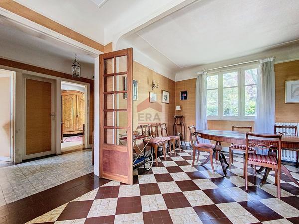 Maison Suresnes 190 M2