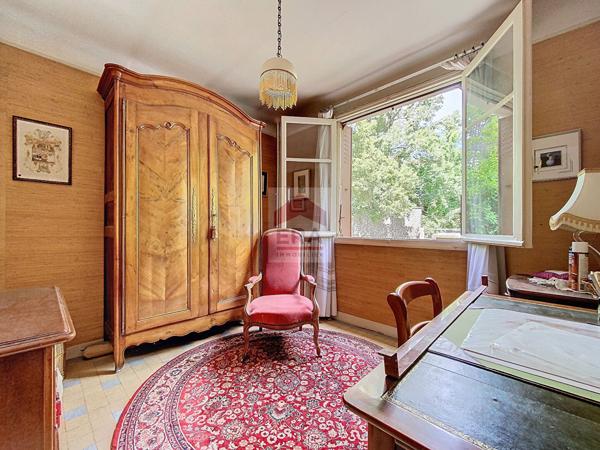 Maison Suresnes 190 M2