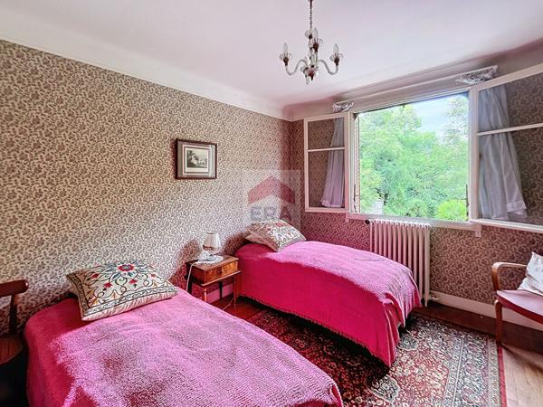 Maison Suresnes 190 M2