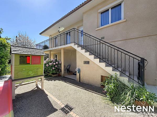 A vendre Maison Auch 5 pièces 136 m2 avec garage et jardin clôturé