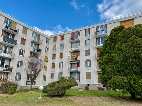 Appartement Pontoise 5 pièce(s) 94.54m2 €230 000 ** - Référence 11101