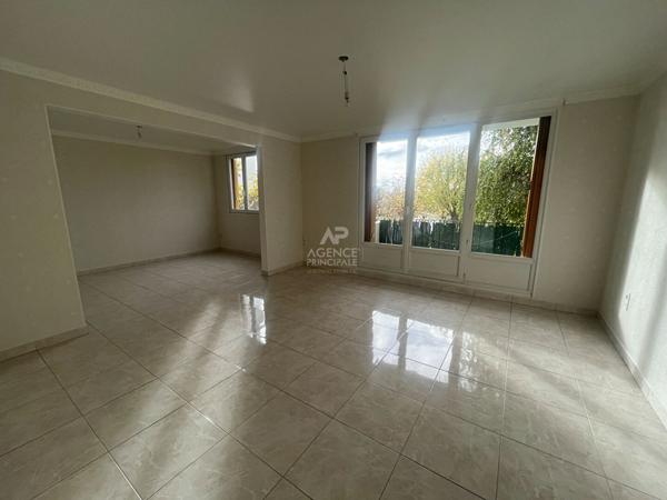 Appartement Pontoise 5 pièce(s) 94.54m2 €230 000 ** - Référence 11101